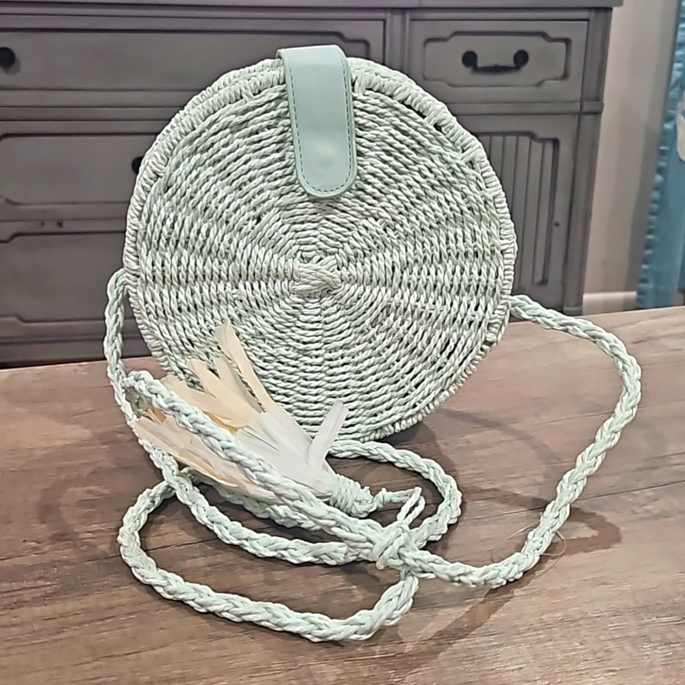 Mia & tess sea glass green round rattan purse